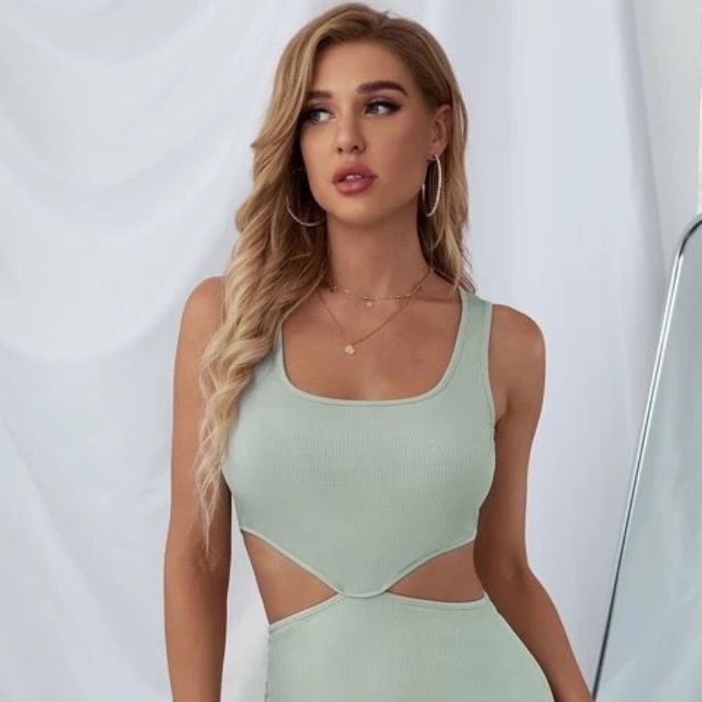SHEIN Privé Cut Out Waist Split Thigh Dress